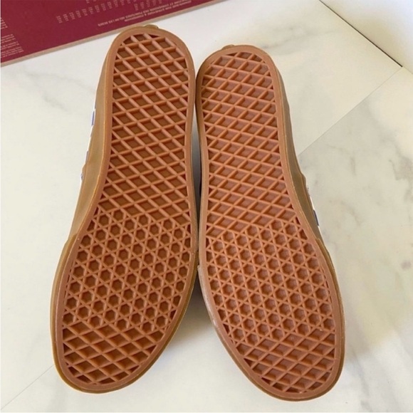 Vans Authentic Checkerboard Shoes
Women 8.5 US - Picture 9 of 10